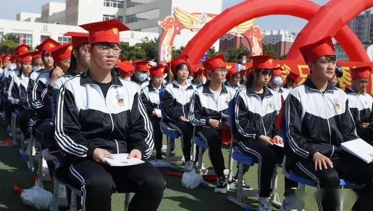 大学贫困助学金
